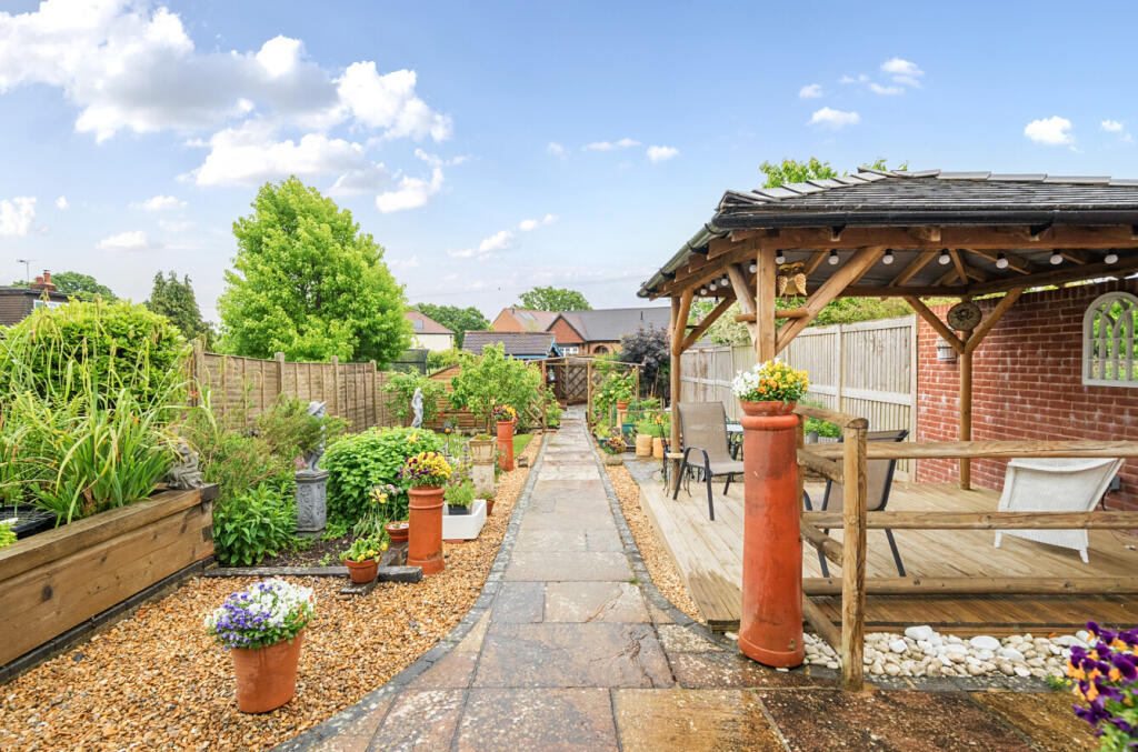 1288200-22-6835cf...