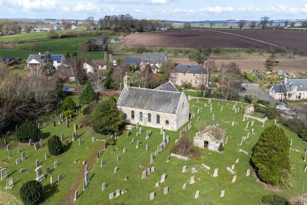 roxburgh church-5.jpg