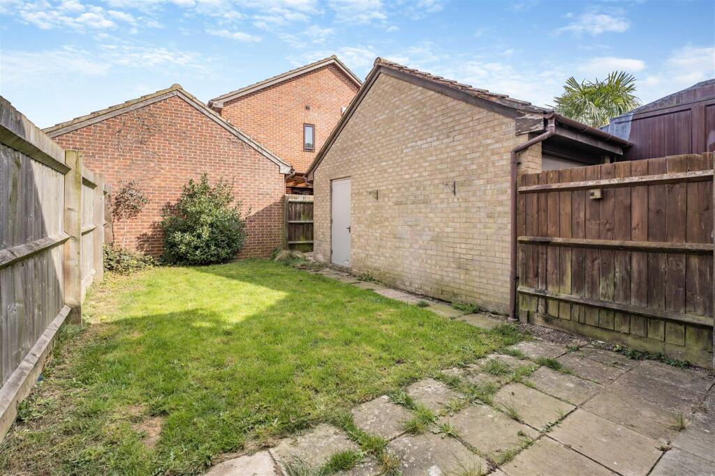 35 Beaulieu Close, Banbury-12.jpg