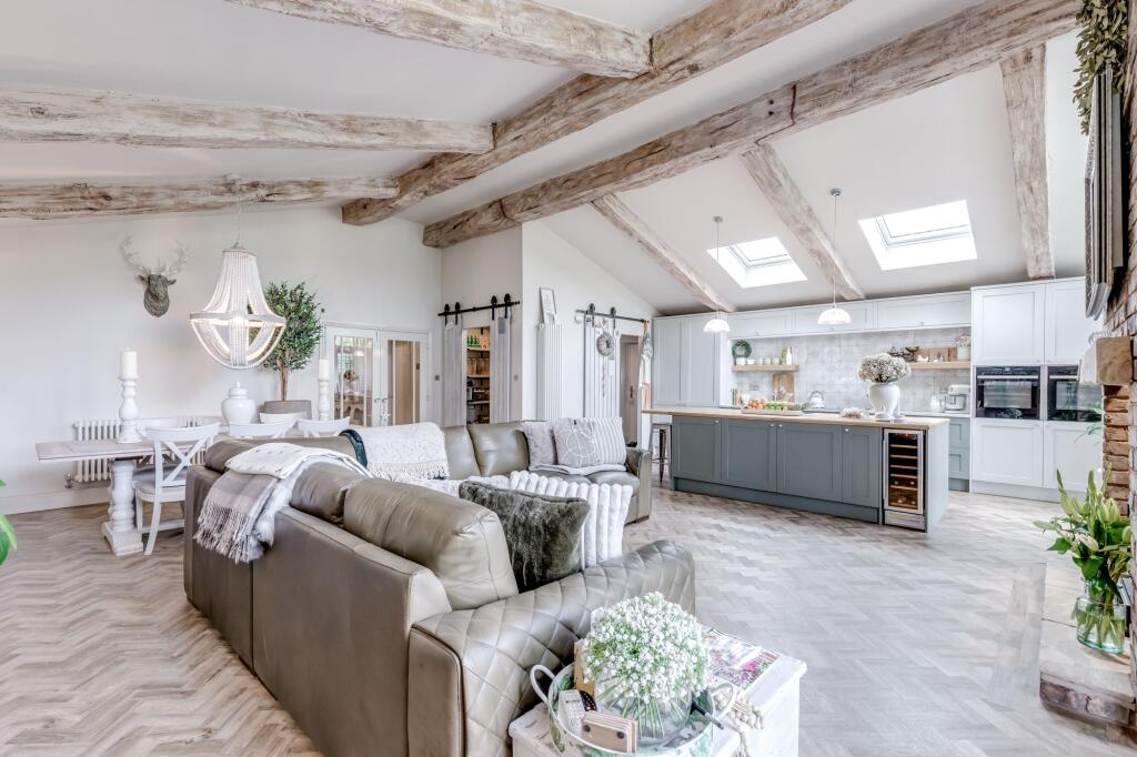 Lounge / Diner / Kitchen