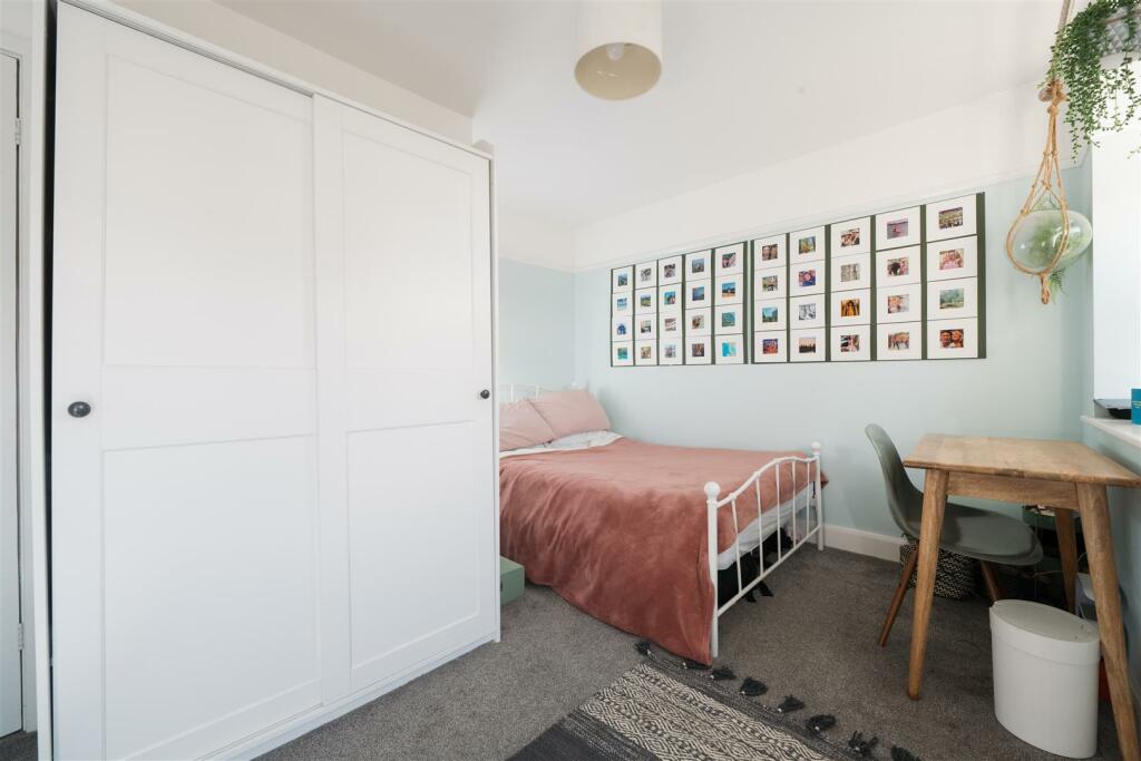 48 Brampton Park Rd, Hitchin-24.jpg