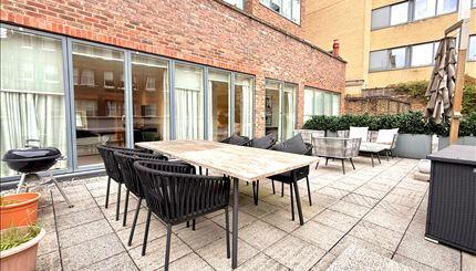 Young Street, London, W8