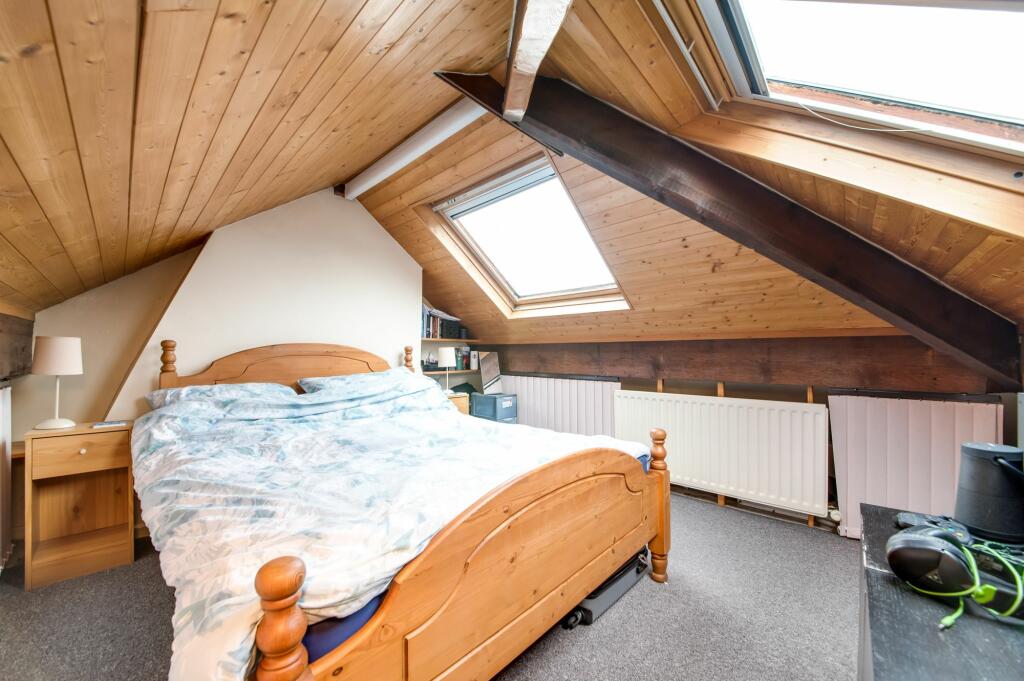 ATTIC ROOM