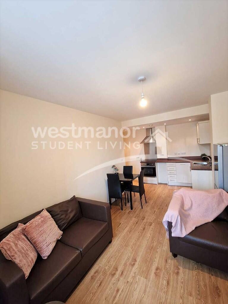 FLAT 22
