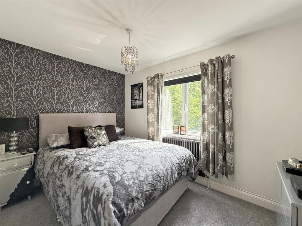 Erlstoke Close 81 - Bed 2.jpg