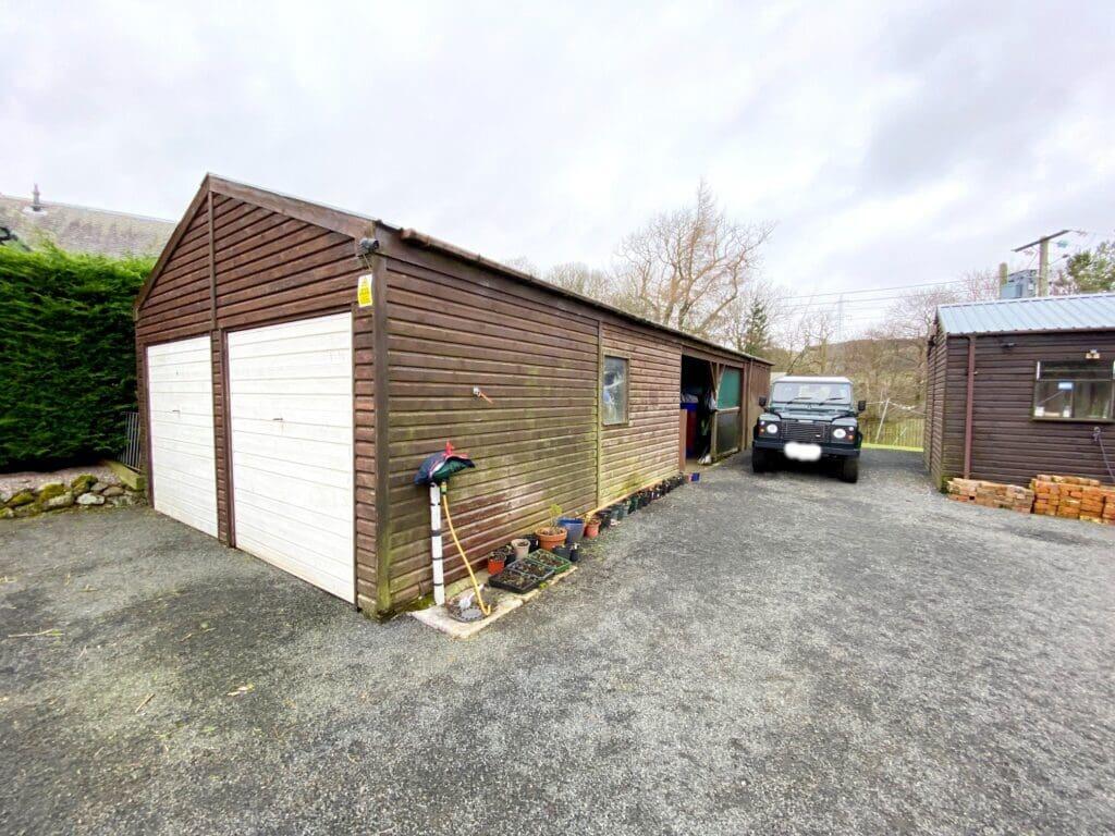 DOUBLE GARAGE