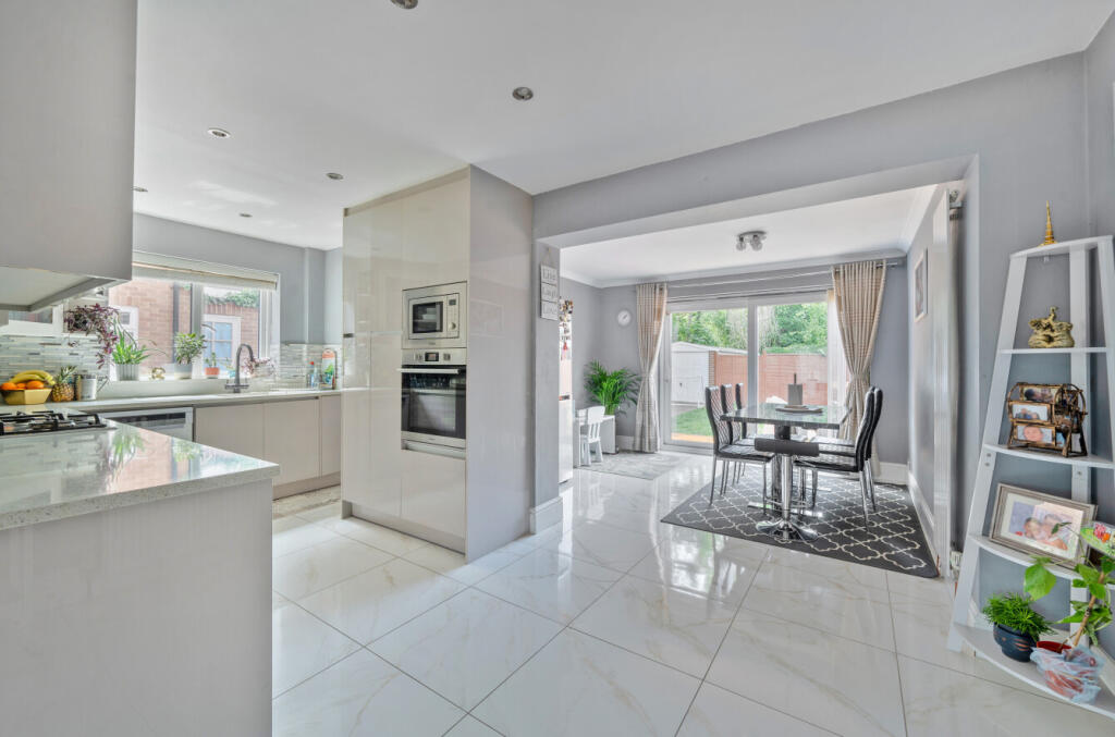 1302113-21-683d9b...