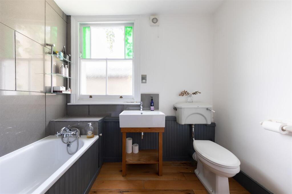 Elmsdale Road E17