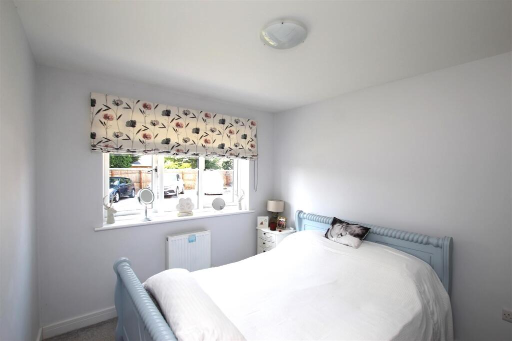 Bedroom One - b.JPG