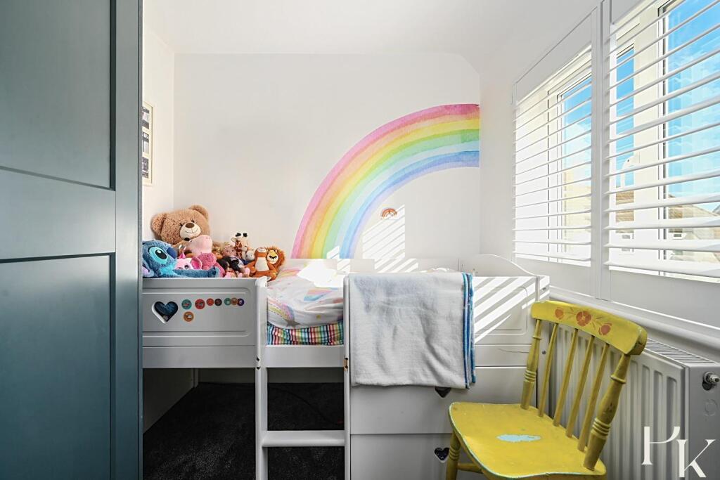 12 Brambledean Road, bn41 (10).jpg