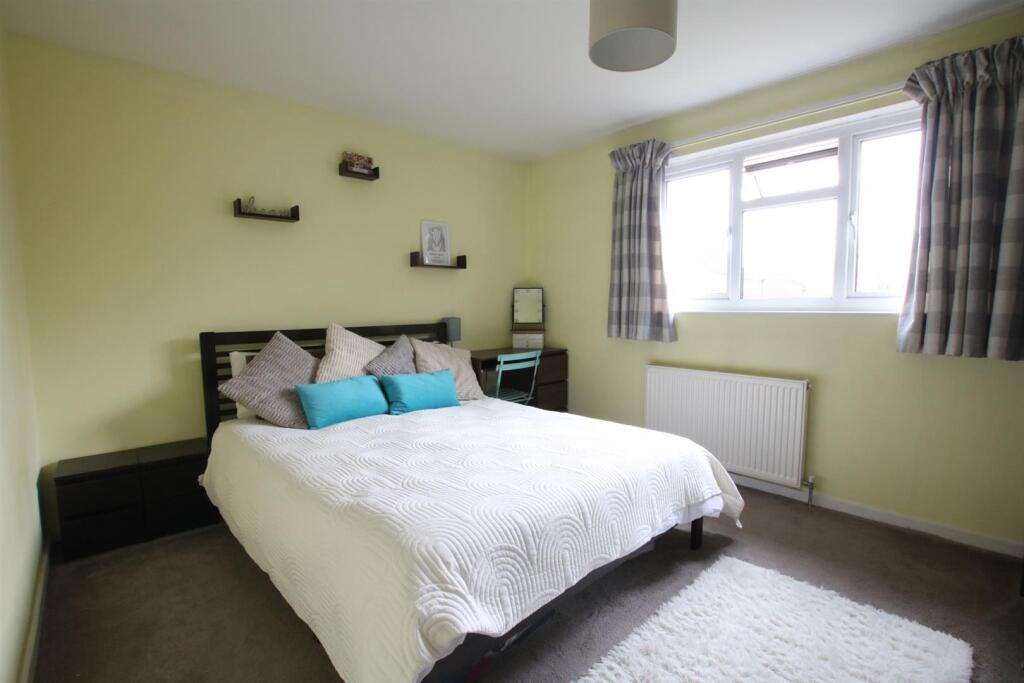 Main bedroom.JPG