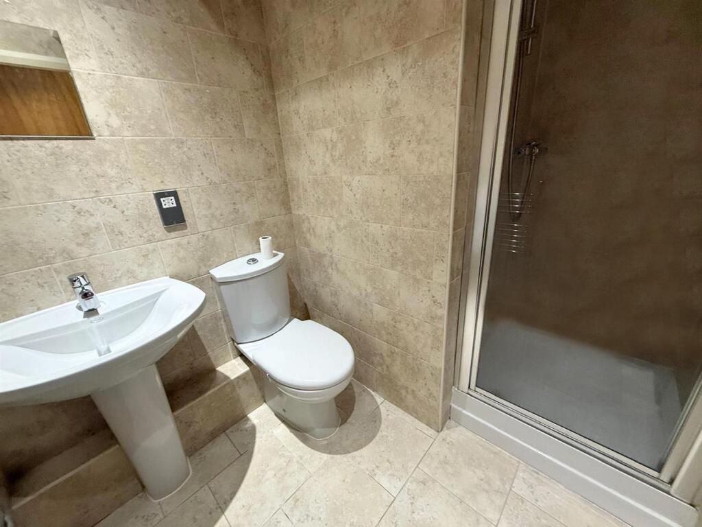 2 Bed Apartment, Riddlesden