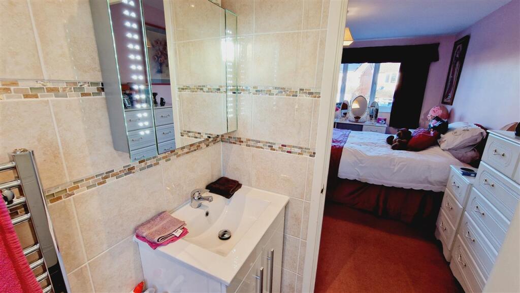 Alt Ensuite photo