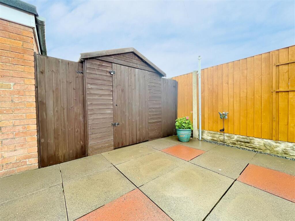 Rear Garden Shed