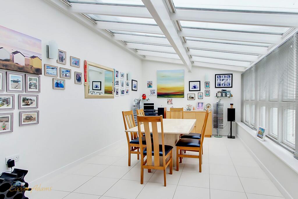Conservatory/Diner
