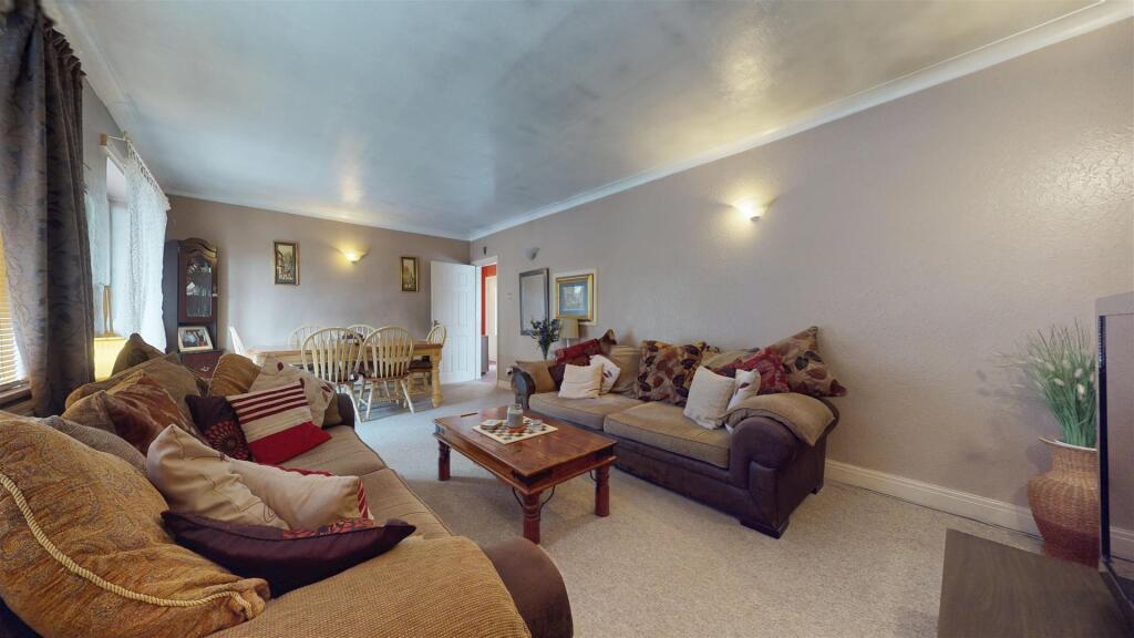 Eccleston Gardens Living Room