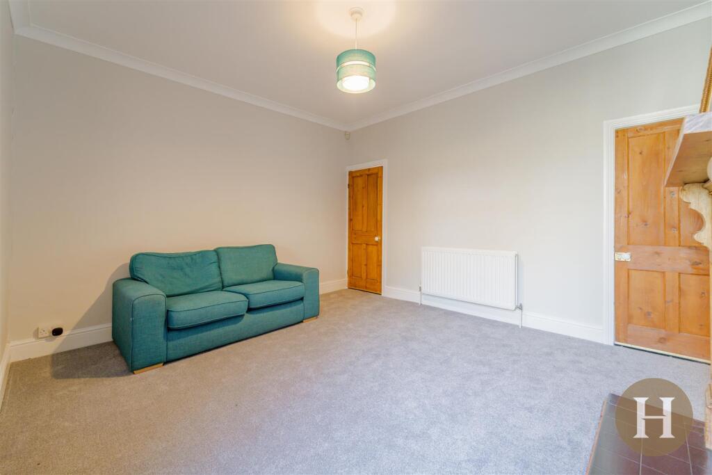 Hadleigh Estate Agents-22.jpg