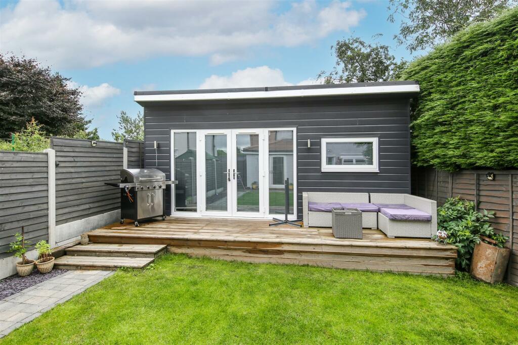 Summerhouse.jpg