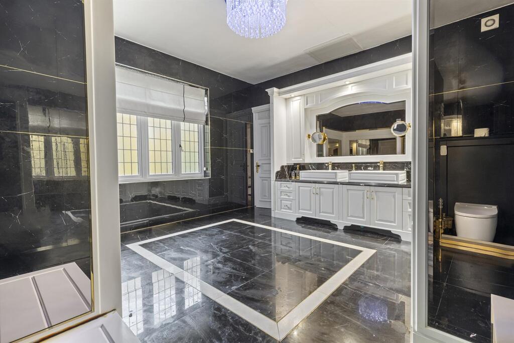 3 Encliffe Grove Ave, Sheffield 41_297.jpg