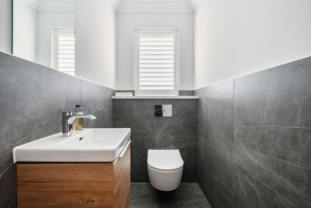 1315316-10-6863e7...