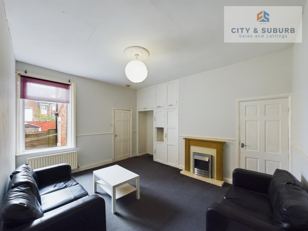 CAM01351G0-PR0095-STILL007