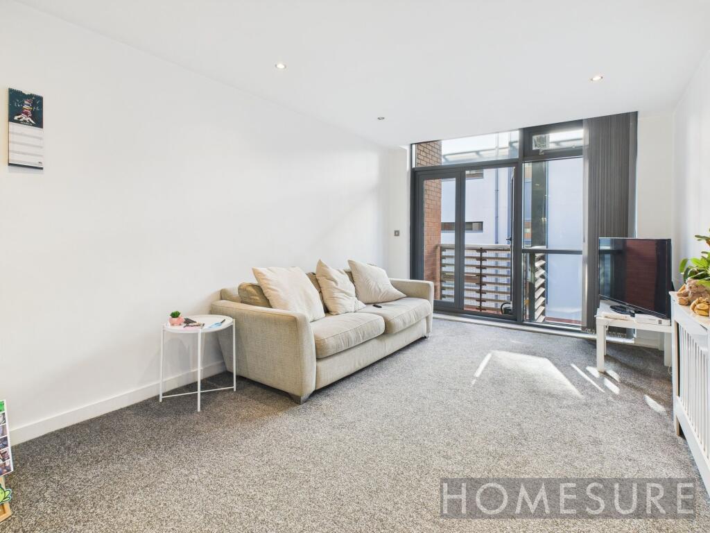 Kitchen/Living Area