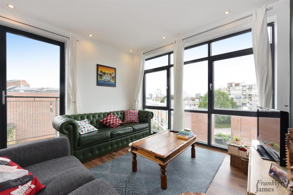 Carmine Wharf (7).JPG