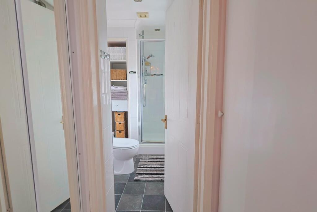 Ensuite