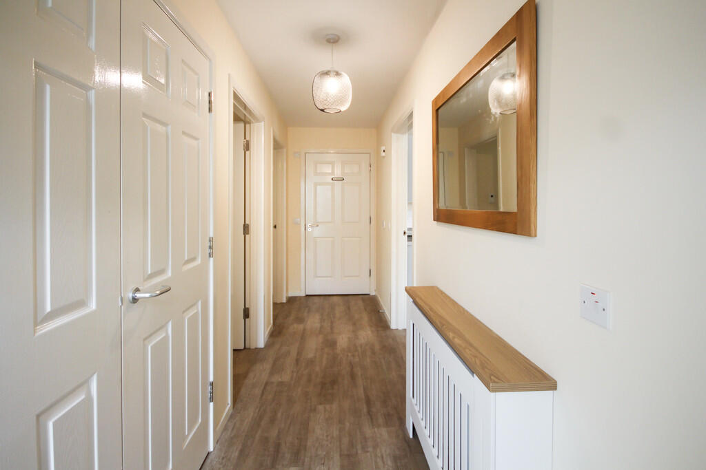 Balmoral Drive, Harthill, ML7 