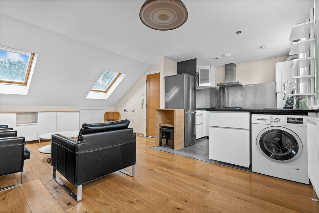 93b Little Ealing...