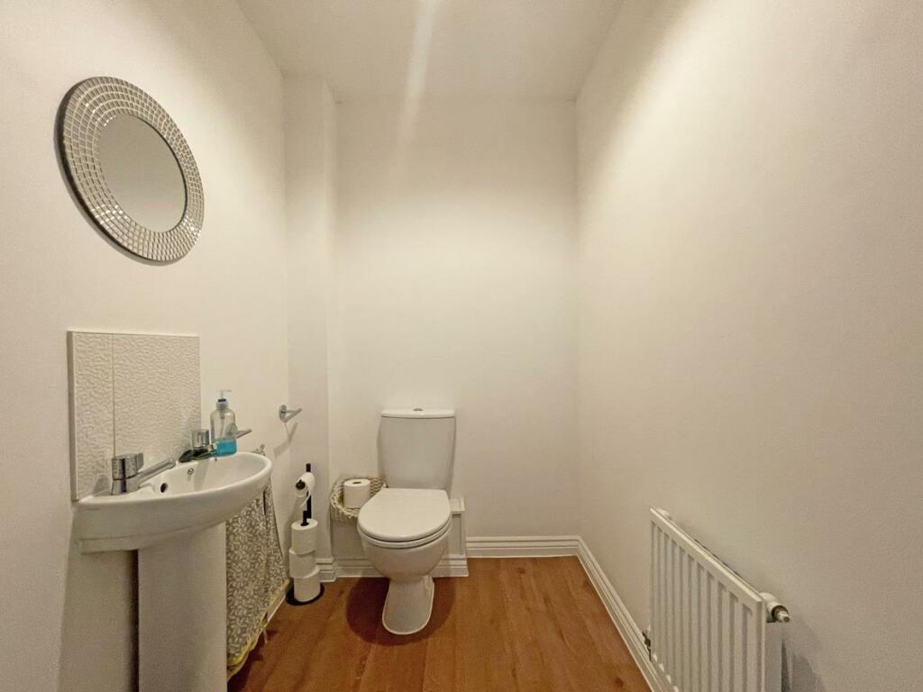 Marazion Way 16 - Downstairs WC.jpg