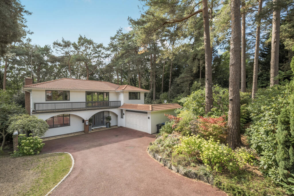 1348601-3-68bf1ed...