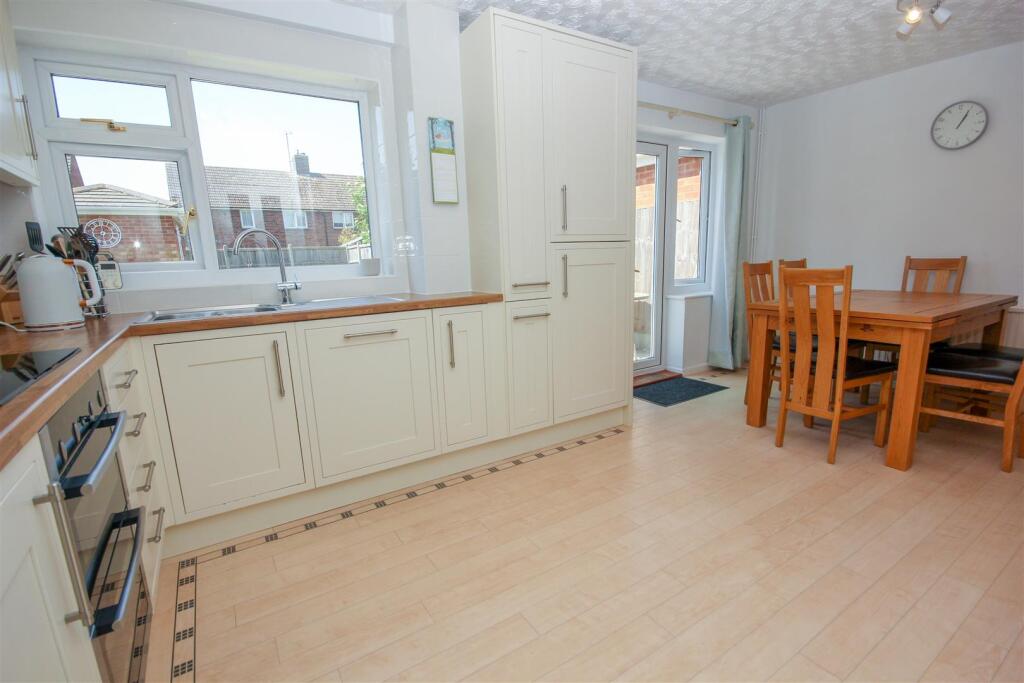 Kitchen Dining Room.jpg