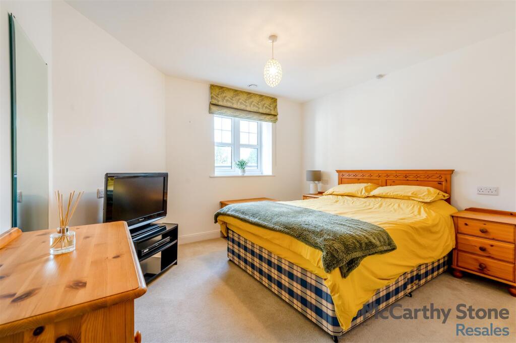 8639873-interior04.jpg