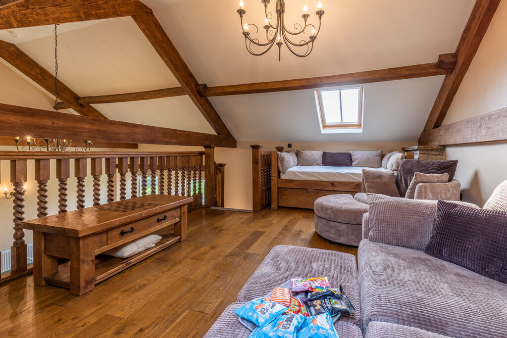 The Annexe - Mezz...