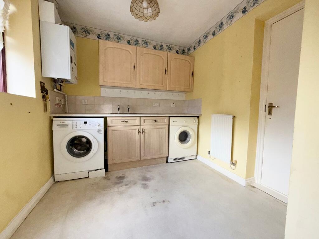 Llanover Way, Ysbytty Fields, Abergavenny, NP7