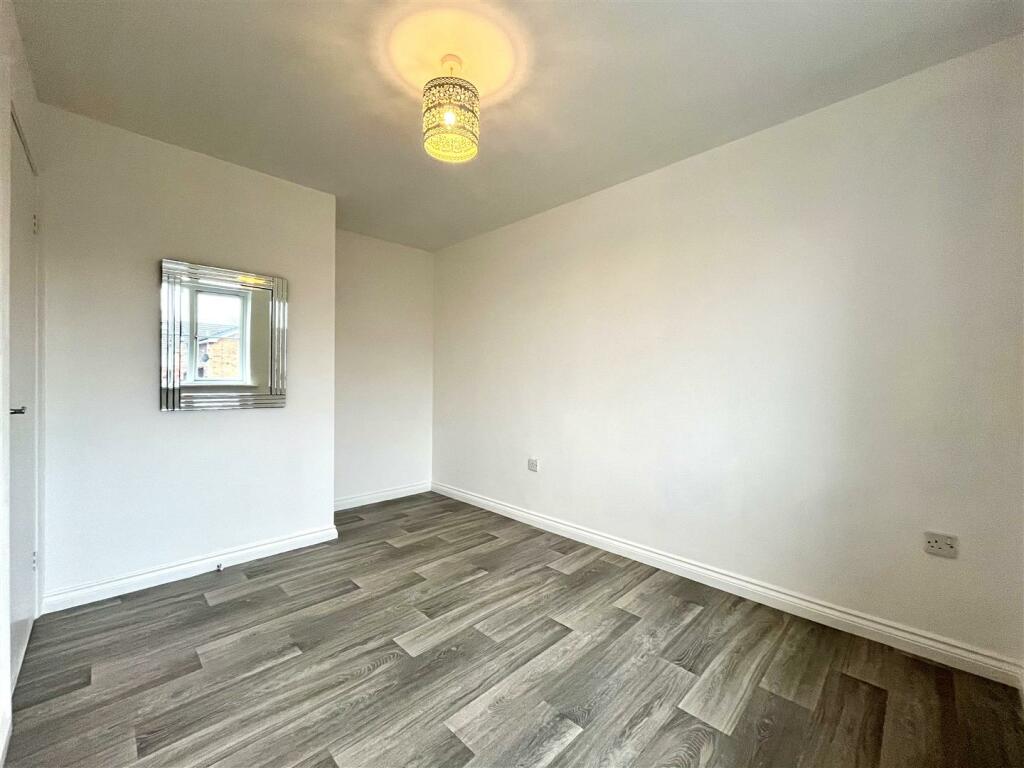 Bedroom 1 Aspect 2
