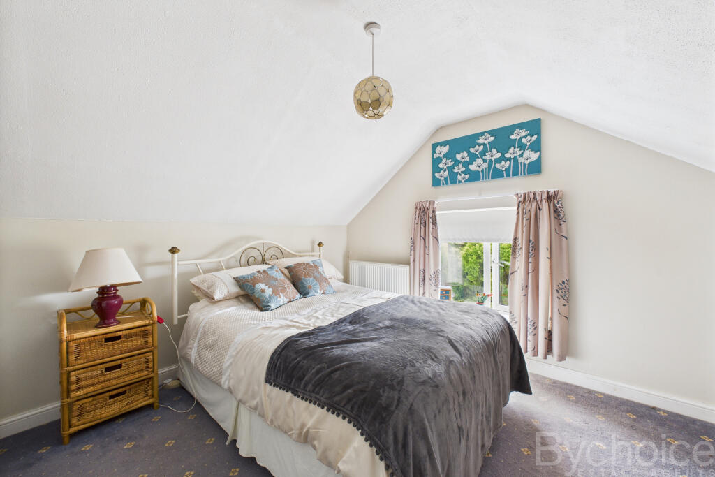 CAM05454G0-PR0045-STILL019