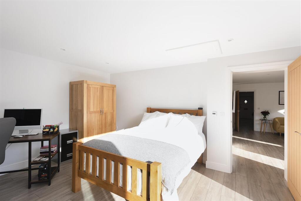 The Chitterings ph21.jpg