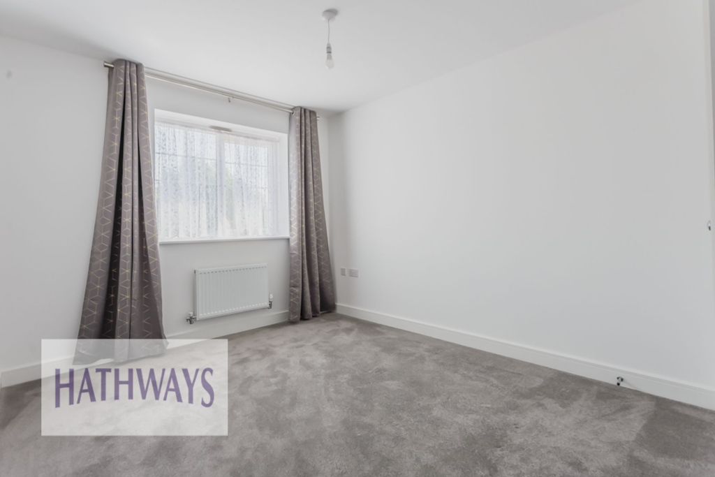 Bedroom with a built-in wardrobe