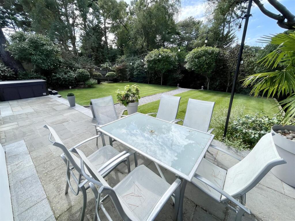 lower patio lawn.jpg