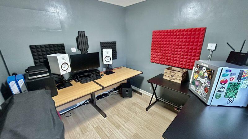 Photo 6