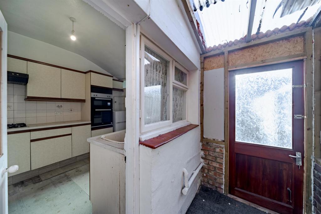 14ChesleyGardens_E63LN (700).jpg