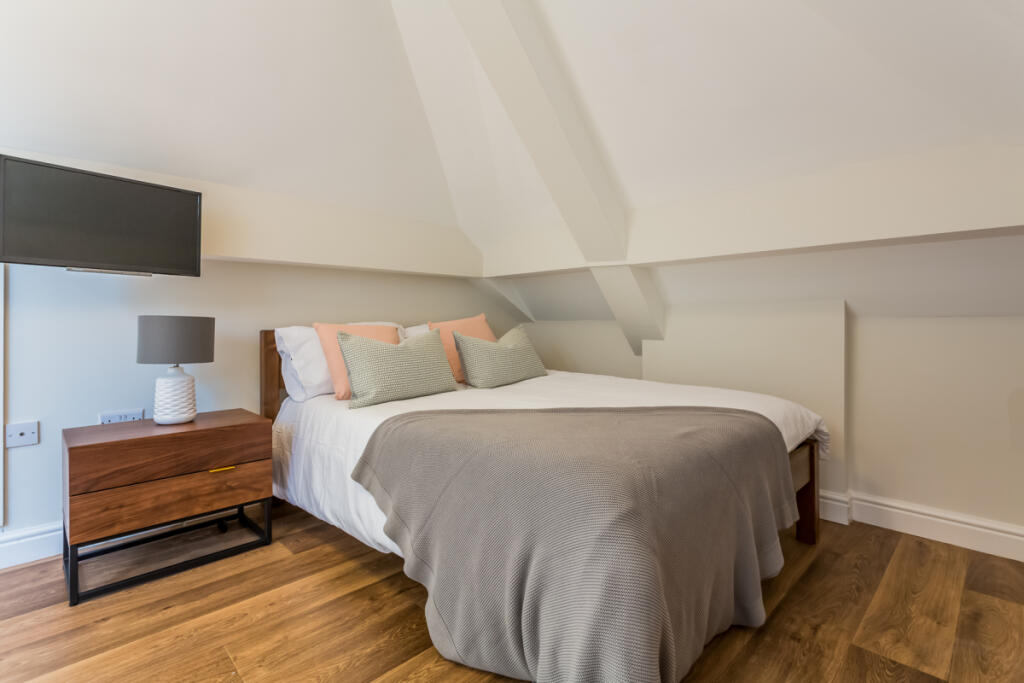 St Hilds Flat 2 bedroom 13