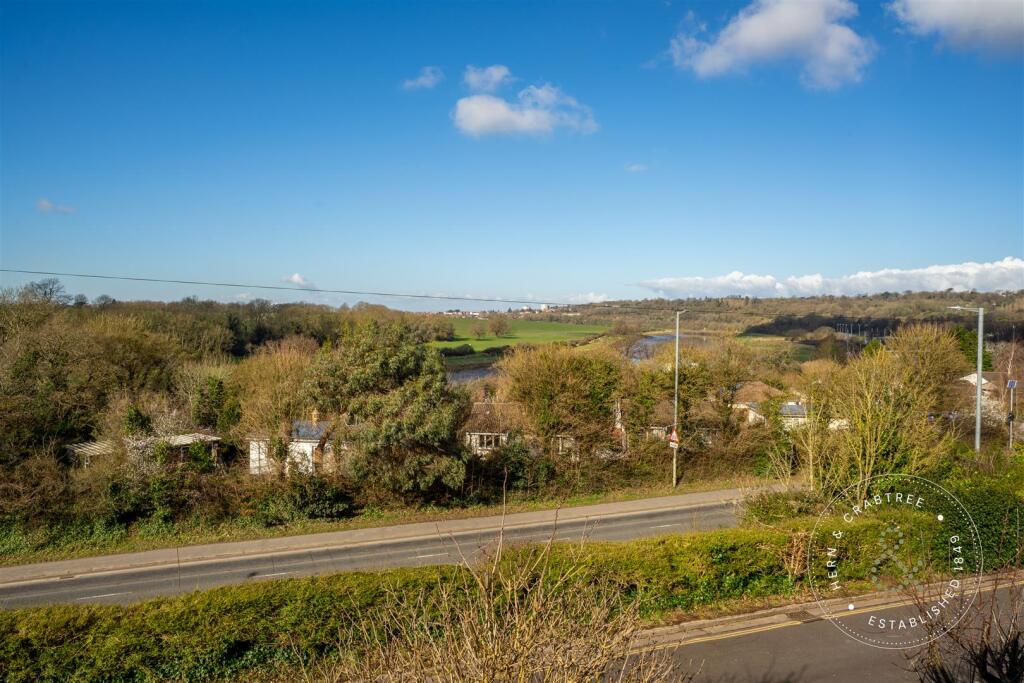 Horse Shoe Dr, Bristol, Hern Crabtree (28).jpg