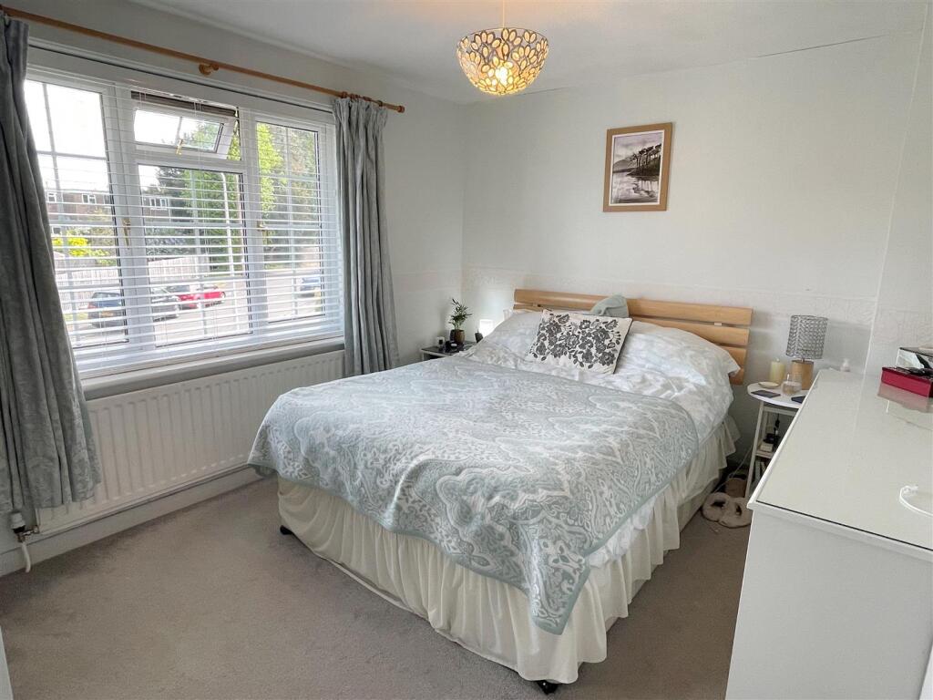 Bed 1.JPG