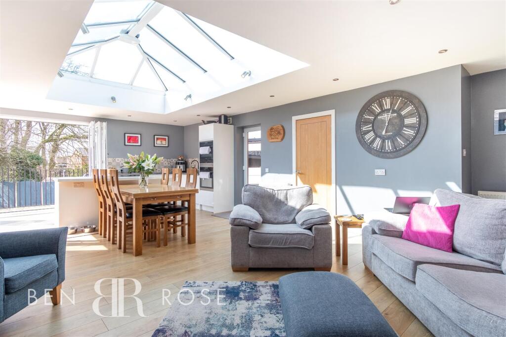 Kitchen/Dining/Family Room