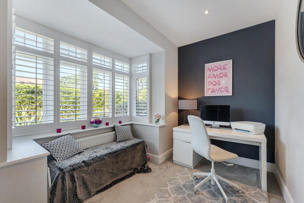 Bletchley Park Way, Wilmslow-20.jpg