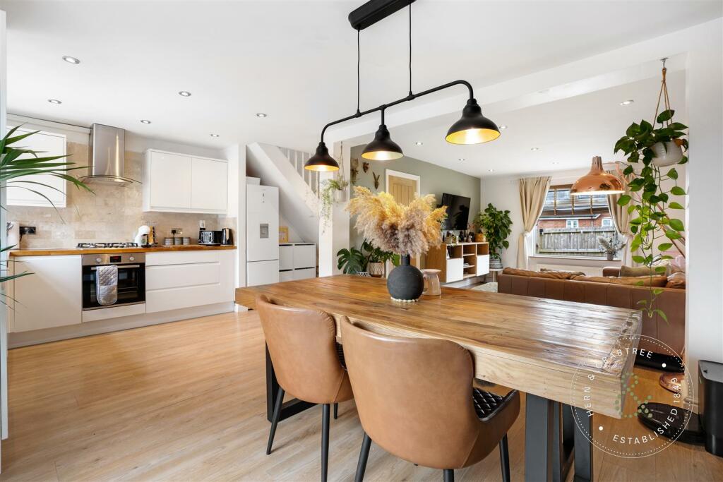 Brynheulog, Pentwyn, Herncrabtree (3).jpg