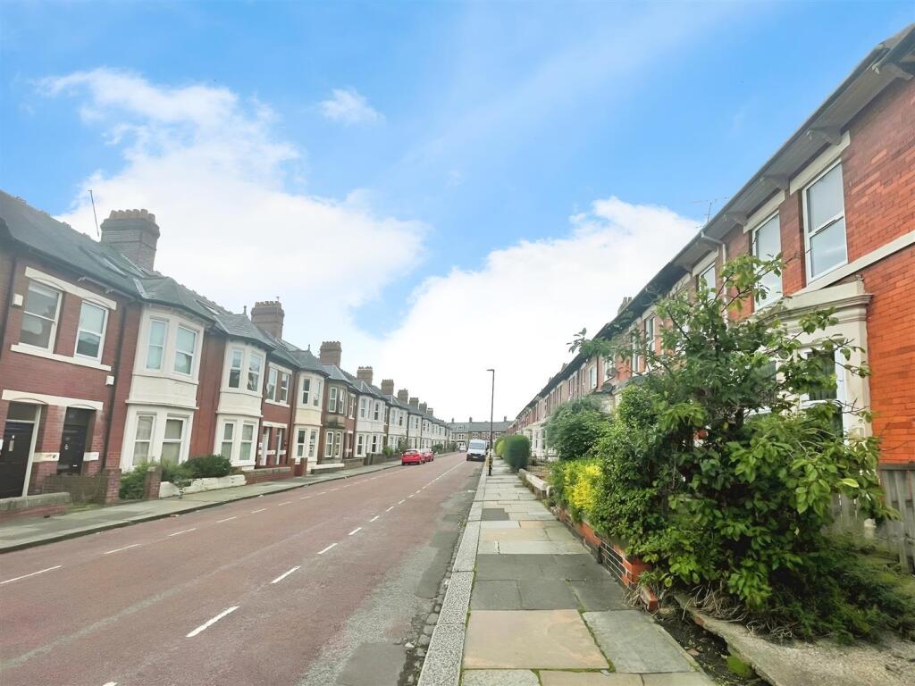 36ec1ec1-cavendish 203.jpg